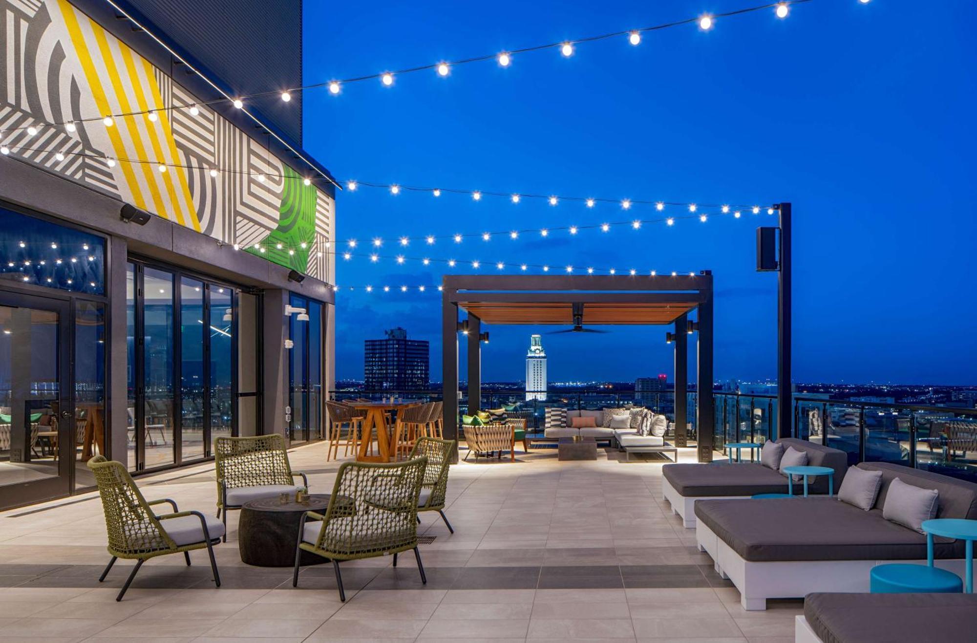 Hilton Garden Inn Austin University Capitol District Exterior foto